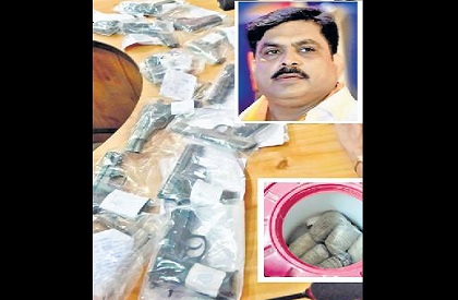 BJP  Madhya Pradesh  Crime  Sendhwa  Barwani  Sanjay Yadav  Weapons  Police