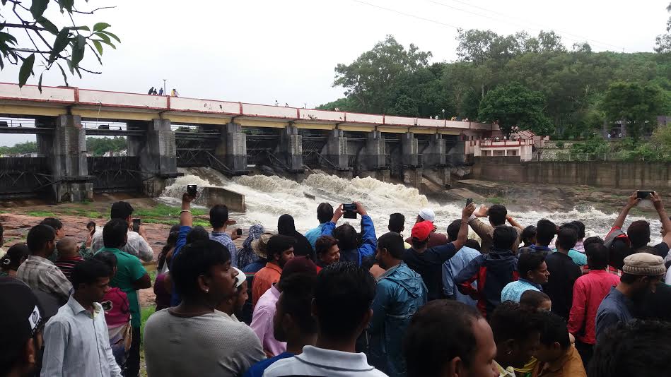 Bhopal Madhya Pradesh Upper Lake Bhadbhada dam gates opened 1666.80 heavy rain rainfall July