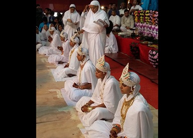 Jainism  Jain girls  Deeksha  Jain  Madhya Pradesh  Bhopal  